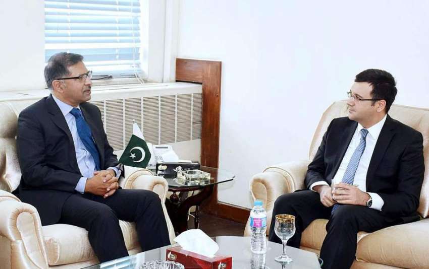 اسلام آباد: نگران وفاقی وزیر سید علی ظفر سے کین یولڈس ملاقات ..