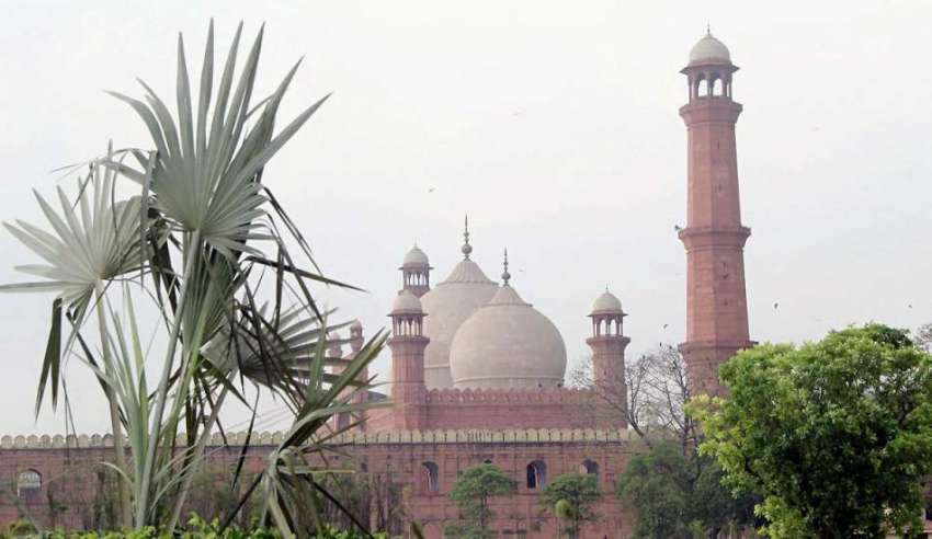 لاہور: تاریخی بادشاہی مسجد کا خوبصورت منظر۔