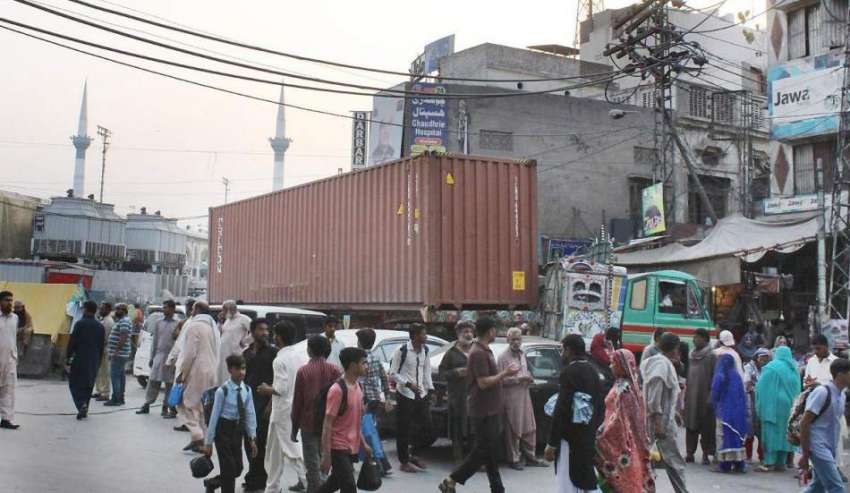 لاہور: تحریک لبیک کے زیر اہتمام داتا دربار کے باہر دھرنے ..