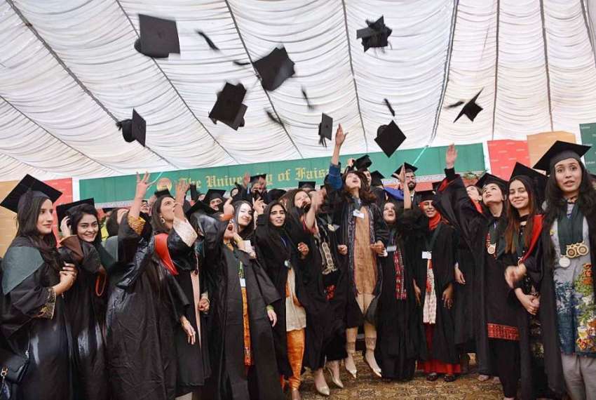 فیصل آباد: یونیورسٹی آف فیصل آباد کے6ویں کانووکیشن کے موقع ..