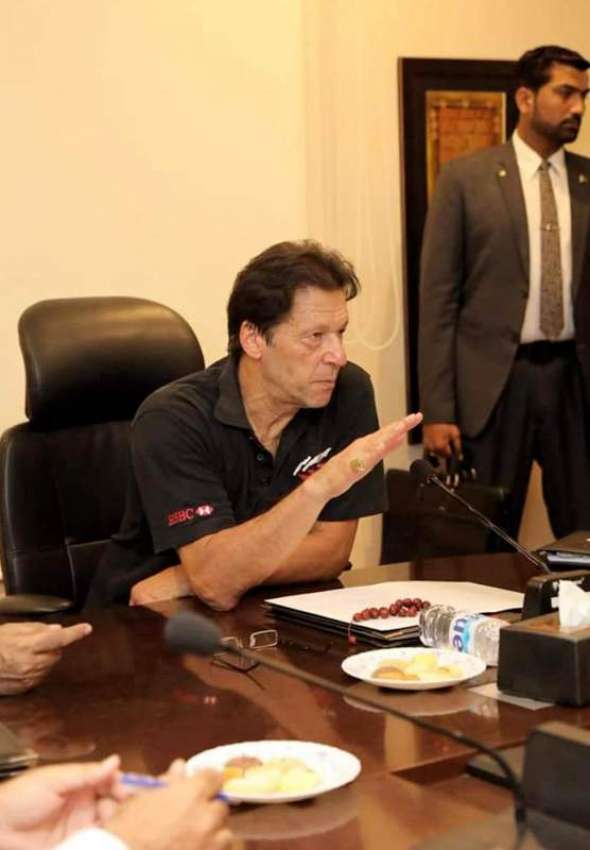 اسلام آباد: وزیر اعظم عمران خان بنی گالہ میں سیاحت سے متعلق ..