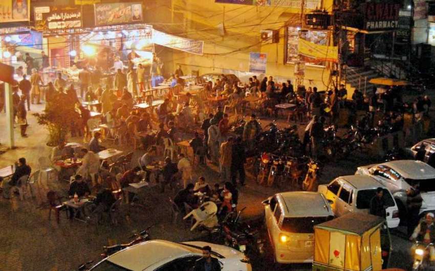 راولپنڈی: انتظامیہ کی نا اہلی، کالج روڈ پر دکانداروں نے ..