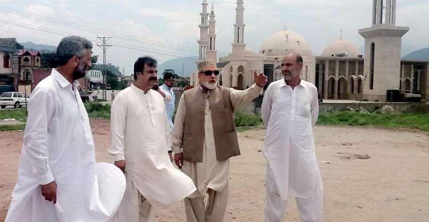 مظفر آباد: چیئرمین ترقیاتی ادارہ ملک ایاز ہمراہ جامعہ مسجد ..