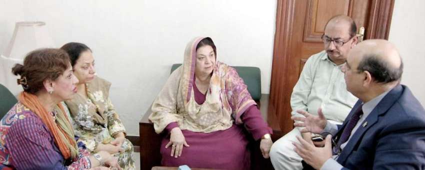 لاہور: صوبائی وزیر صحت ڈاکٹر یاسمین راشد سے ہیومن ڈویلپمنٹ ..