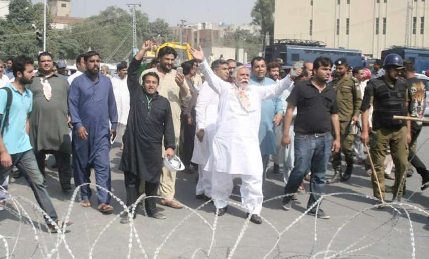 لاہور: سابق وزیر اعظم محمد نوازشریف کی ہائی کورٹ میں پیشی ..