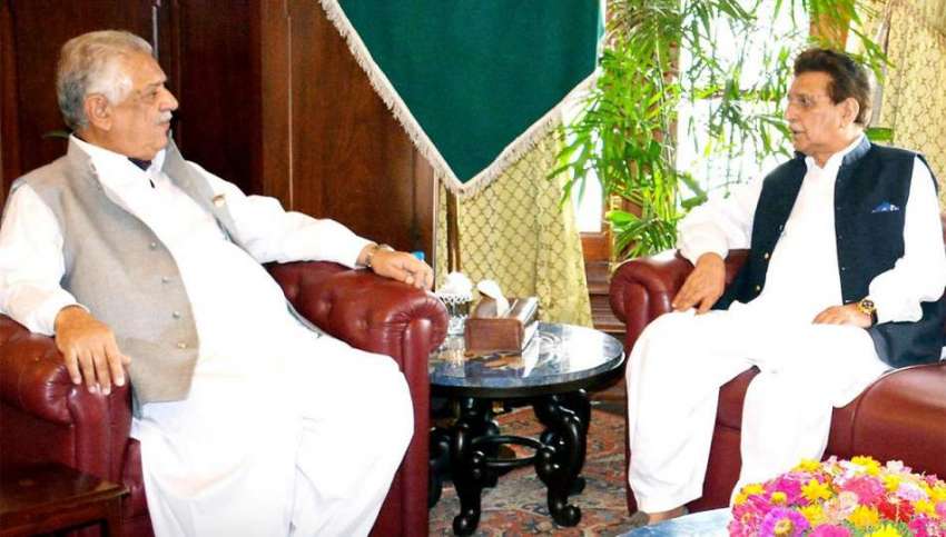 پشاور: وزیراعظم آزاد کشمیر راجہ فاروق حیدر خان، گورنر خیبر ..
