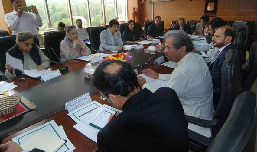 اسلام آباد: وفاقی وزیر تعلیم شفقت محمود اعلیٰ سطحی اجلاس ..