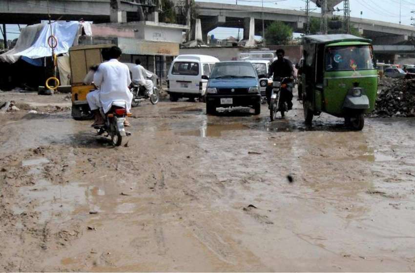 راولپنڈی: رحیم آباد میں ناقص سیوریج کے باعث بارش کا پانی ..