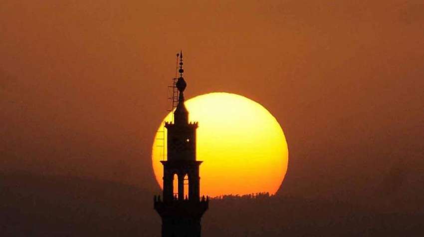 اسلام آباد: وفاقی دارالحکومت میں طلوع آفتاب کا خوبصورت منظر۔