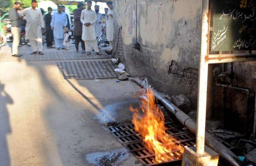 راولپنڈی: محکمہ سوئی گیس اور واسا کی نا اہلی کے باعث مری ..