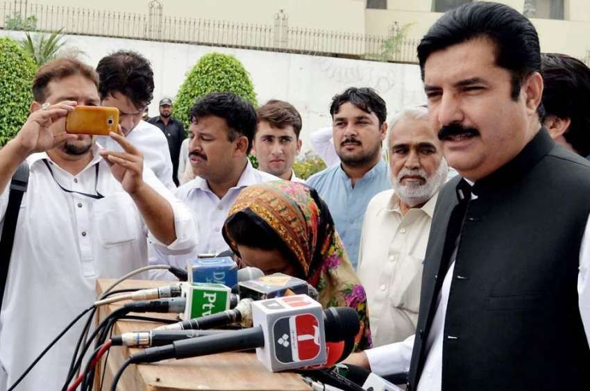 پشاور: پاکستان پیپلز پارٹی کے رکن صوبائی اسمبلی فیصل کریم ..