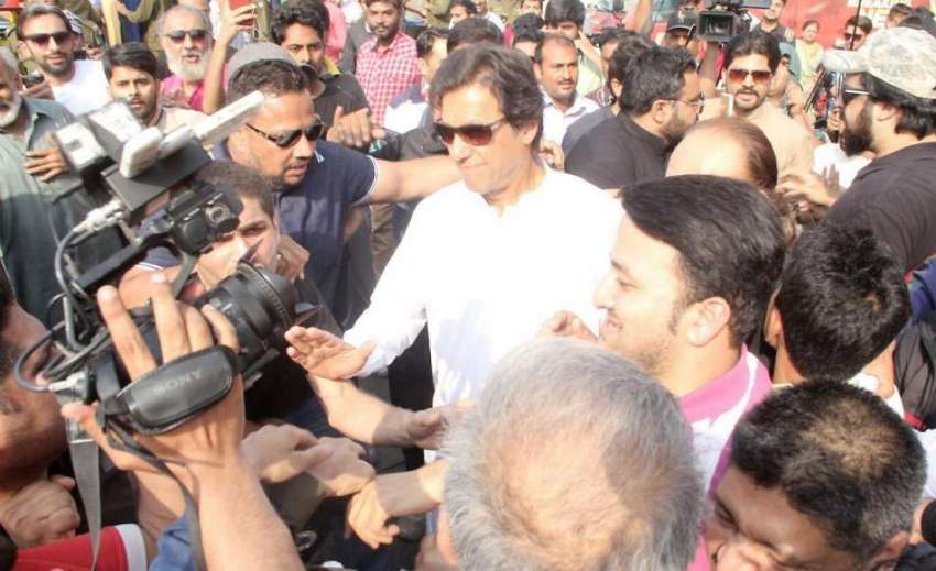 لاہور: تحریک انصاف عمران خان لبرٹی چوک میں قائم خواتین کے ..