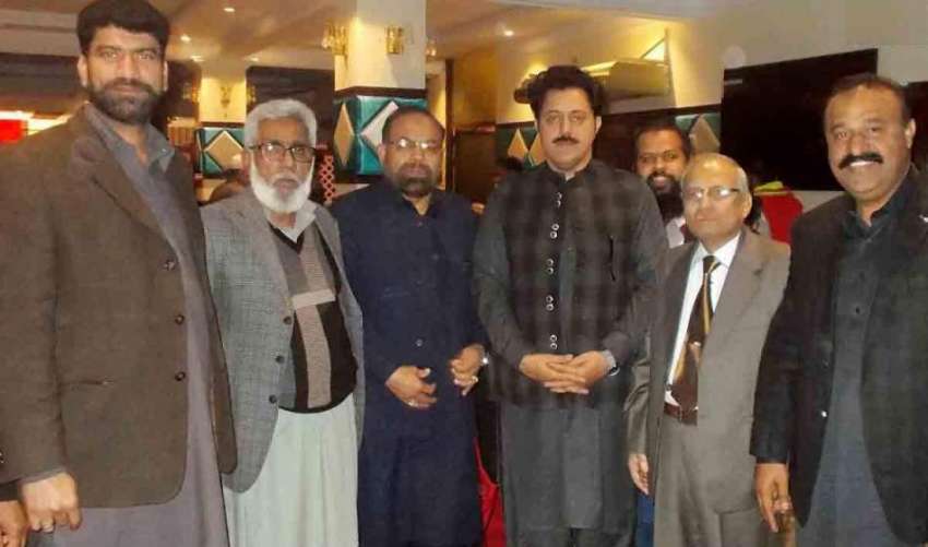 راولپنڈی: انجمن تاجران کمرشل مارکیٹ کے چیئرمین شادہ علی ..