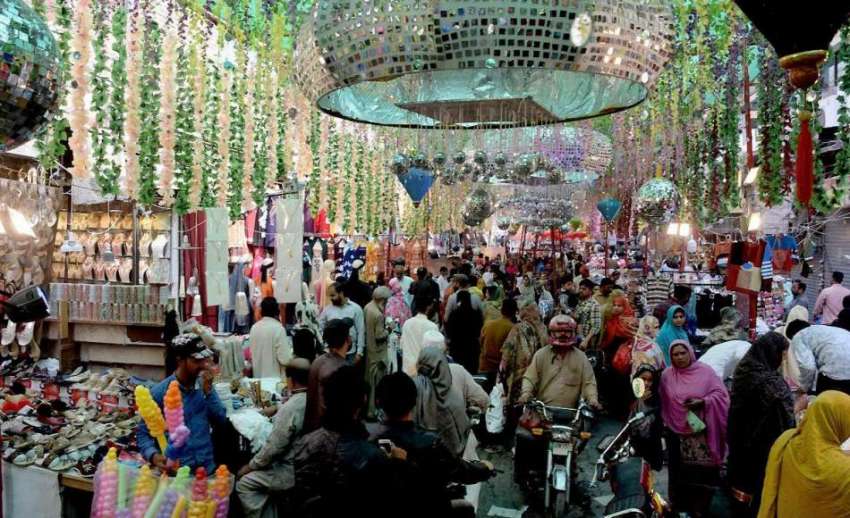 لاہور: جشن عید میلادالنبیﷺ کی مناسبت سے خوبصورتی سے سجائے ..