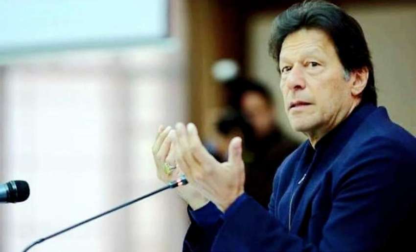 اسلام آباد: وزیراعظم عمران خان وفاقی کابینہ کے اجلاس میں ..