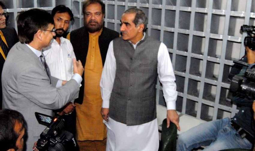 راولپنڈی: وفاقی وزیر ریلوے خواجہ سعد رفیق خیبر میل کی نئی ..