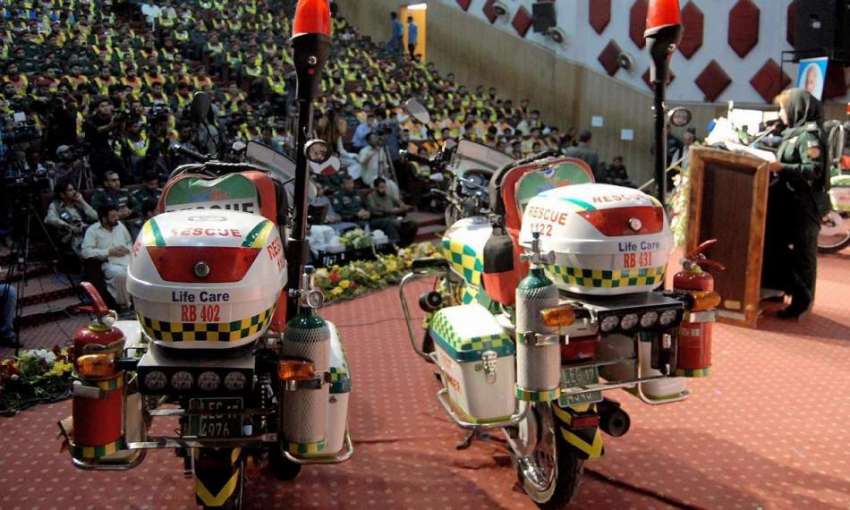 راولپنڈی: ایمرجنسی موٹر سائیکل سروس کی افتاحی تقریب میں ..