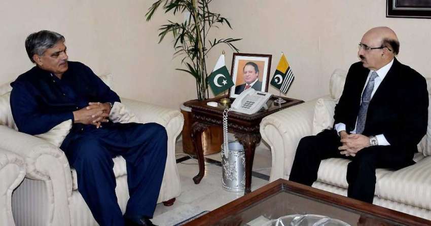 اسلام آباد: وفاقی وزیر امور کشمیر چوہدری برجیس طاہر سے آزاد ..