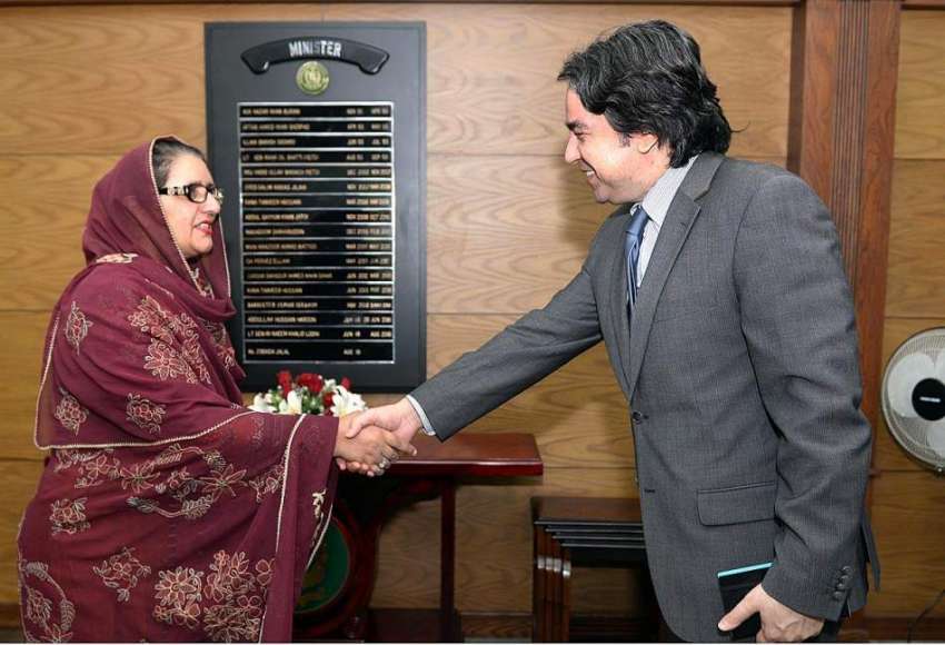 راولپنڈی: وفاقی وزیر دفائی پیداوار زبیدہ جلال ، ترکش سفیر ..