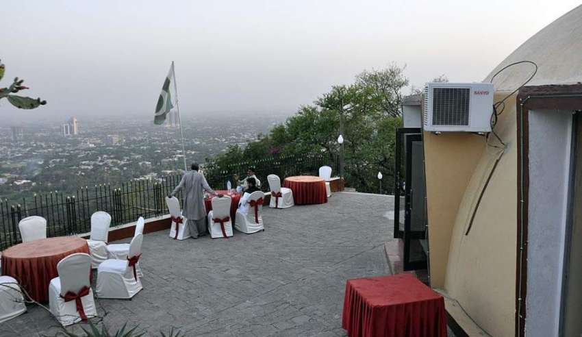 اسلام آباد: دامن کو سے لی گئے اسلام آباد شہر کی سحر کن تصویر۔