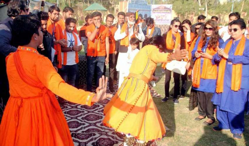 حیدر آباد: مقامی کلب میں ہونیوالے سندھ صوفی میلے کی افتتاحی ..