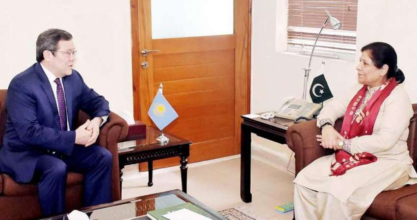 اسلام آباد: نگرانی وزیر خزانہ ڈاکٹر شمشاد اختر سے قازقستان ..
