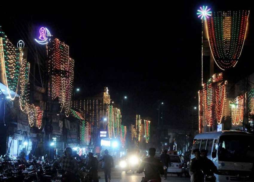راولپنڈی: جشن عید میلاد النبیﷺ کے موقع پر عمارتوں کو برقی ..