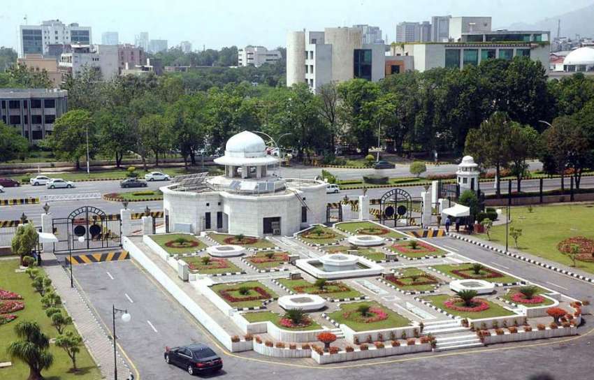اسلام آباد: وزیر اعظم ہاؤس میں لگے موسمی پودوں کا خوبصورت ..