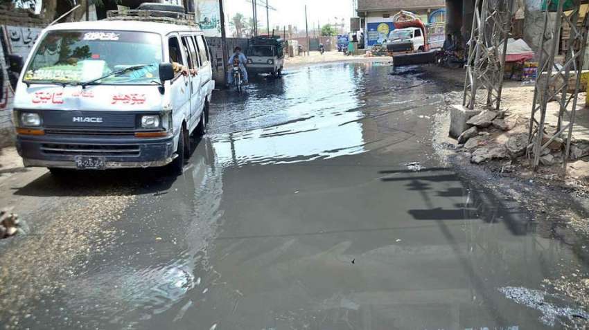 حیدر آباد: سبزی منڈی روڈ پر سیوریج کا پانی انتظامیہ کی توجہ ..