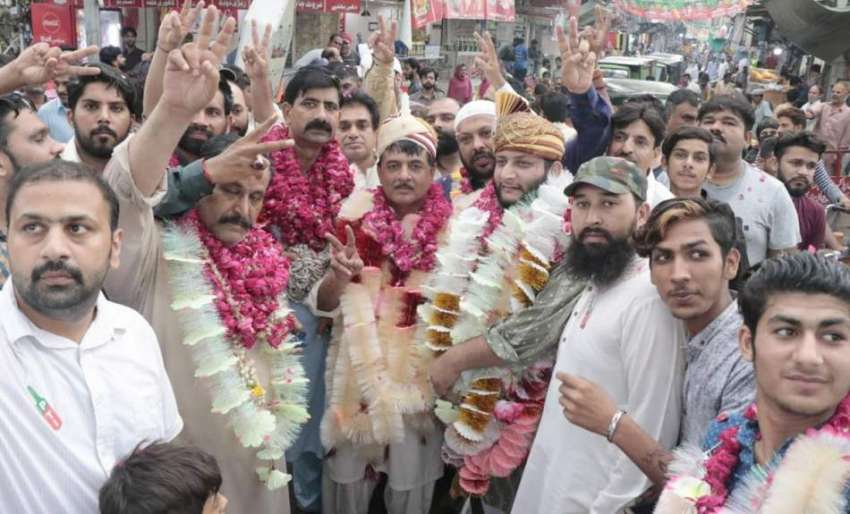 لاہور: تحریک انصاف کے حلقہ این اے127سے امیدوار جمشید اقبال ..