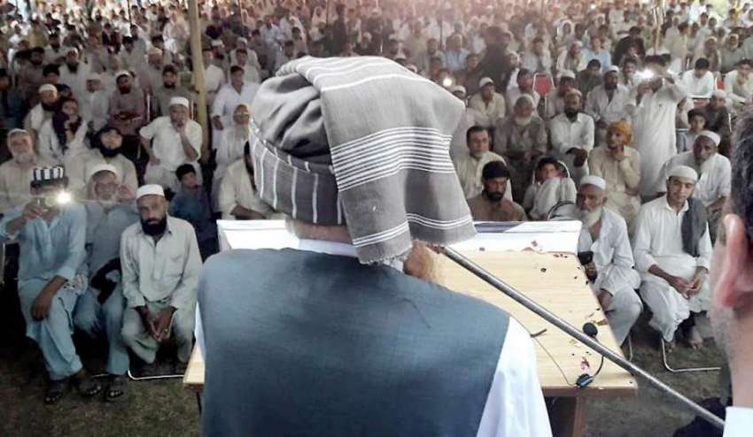 پشاور: علماء اسلام (س) اور دفاع پاکستان کونسل کے سربراہ مولانا ..