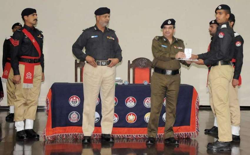 راولپنڈی: سہالہ پولیس ٹریننگ کالج میں پاسنگ آؤٹ پریڈ کے ..