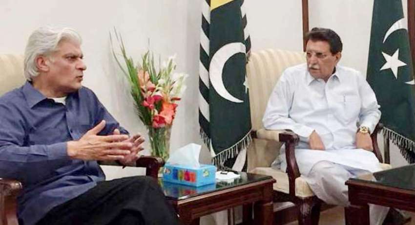 اسلام آباد: وزیراعظم آزاد کشمیر راجہ فاروق حیدر خان سے سینیٹر ..