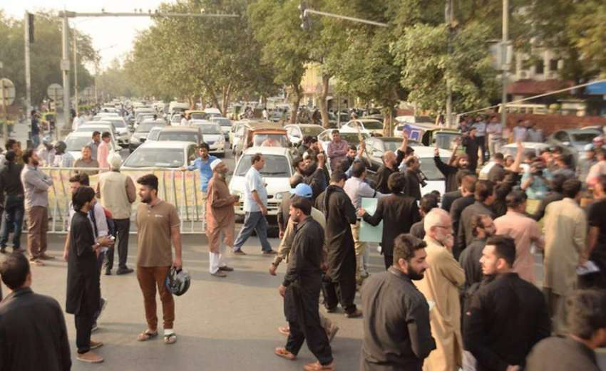 لاہور: ایکشن کمیٹی آل پارٹیز شیعہ فیڈریشن کے زیر اہتمام ..