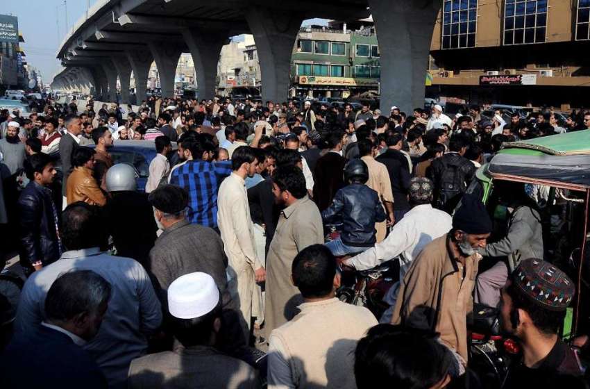 راولپنڈی: کمیٹی چوک کے قریب انتظامیہ کی طرف سے تجاوزات آپریشن ..
