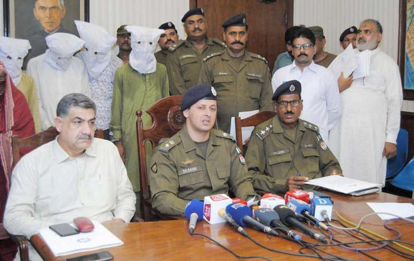لاہور: ایس پی سی آئی اے رحیم شیرازی مختلف وارداتوں میں ملوث ..