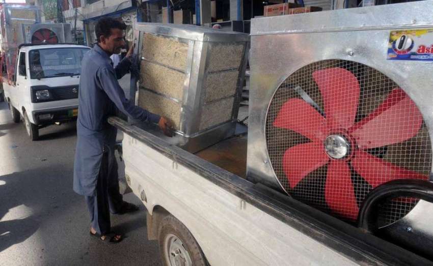 اسلام آباد: گرمی کی شدت میں اضافے کے ساتھ ہی شہری آبپارہ ..