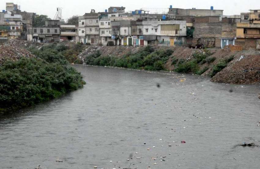 راولپنڈی: شہر میں ہونیوالی مسوسلا دھار بارش کے بعد نالہ ..