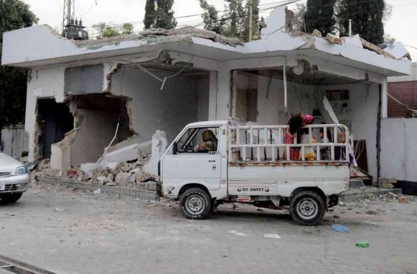 راولپنڈی: تجاوزات آپریشن میں کچہری روڈ پر نایا گیا پٹرول ..