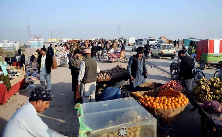 اسلام آباد: کھنہ پل پر تجاوزات کے باعث ٹریفک جام رہنا معمول ..