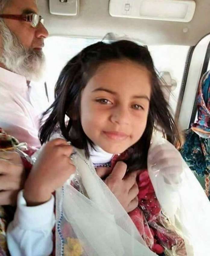 لاہور: زیادتی کے بعد قتل ہونے والی معصوم بچی زینب کی عمرہ ..