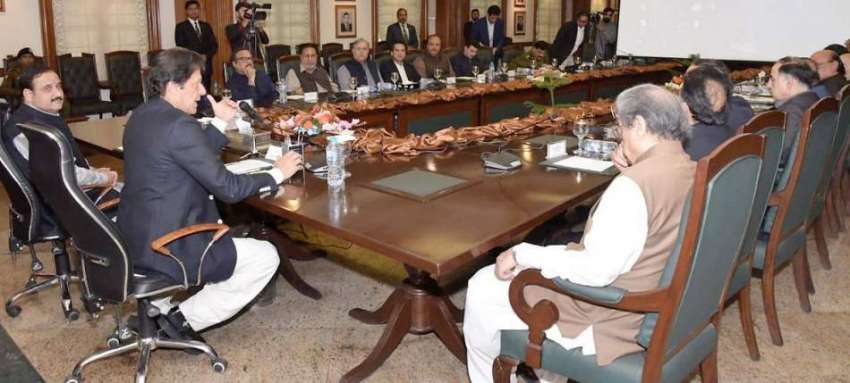 لاہور: وزیر اعظم عمران خان صوبائی کابینہ کے اجلاس کی صدارت ..