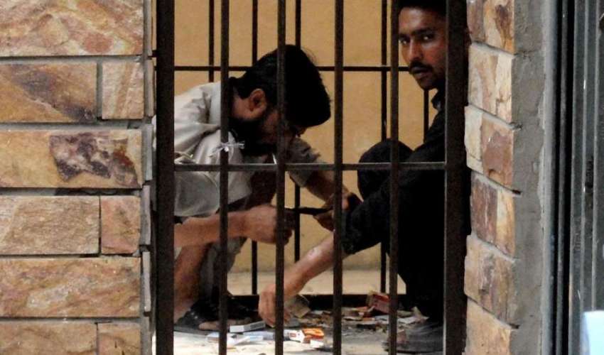 راولپنڈی: تھانہ بنی کی حدود میں منشیات کے عادی افراد ایک ..