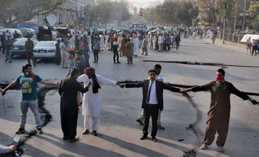 لاہور: انصاف سٹوڈنٹس فیڈریشن کے کارکن شاہ کوٹ میں قتل ہونیوالے ..