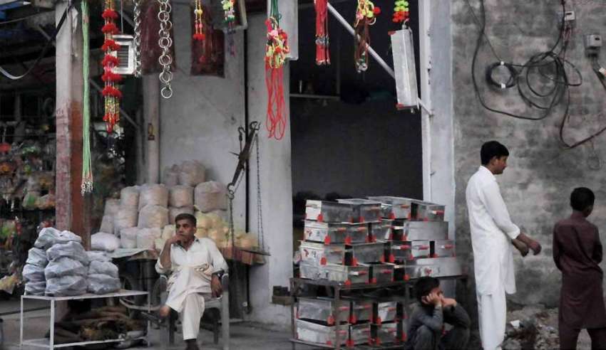 اسلام آباد: دکاندار باربی کیو اور قربانی کے جانوروں کا سامان ..