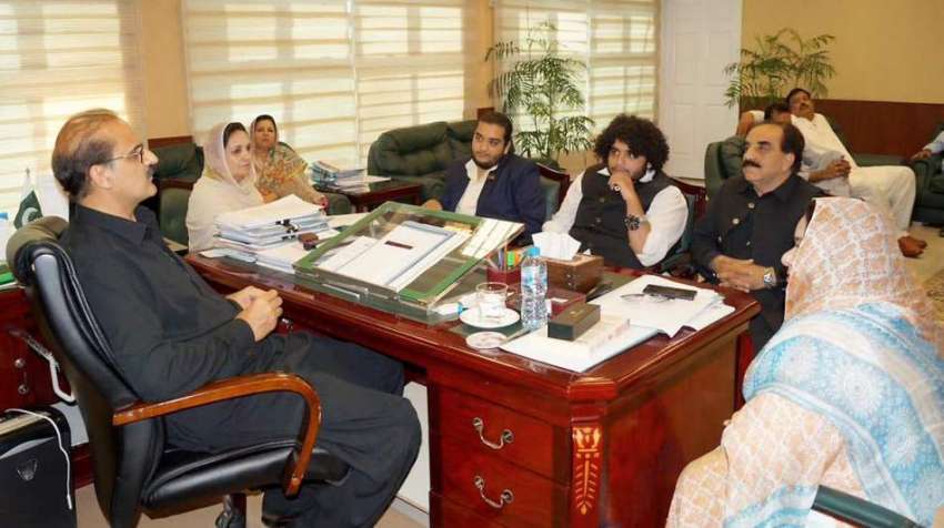 اسلام آباد: وفاقی وزیر صحت عامر محمود کیانی سے پی ٹی آئی ..