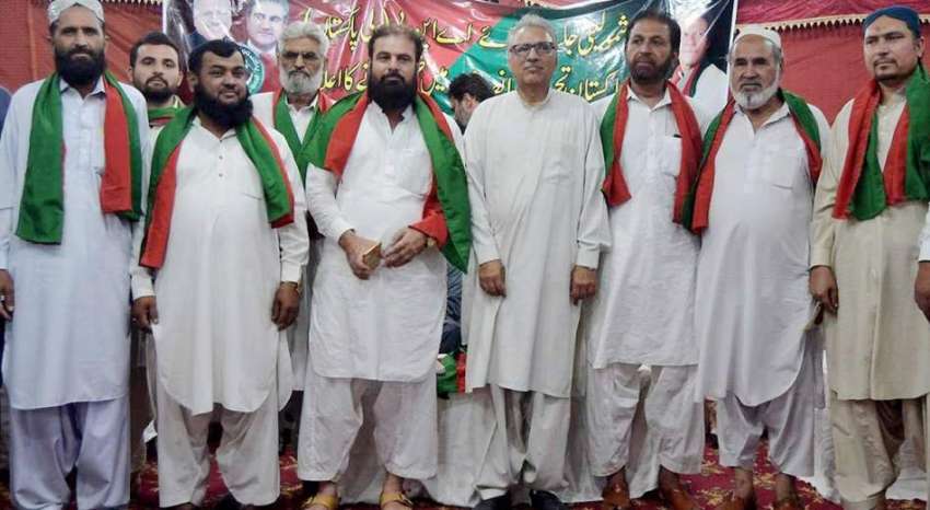 حیدر آباد: تحریک انصاف میں شامل ہونیوالوں کا ایم این اے ڈاکٹر ..