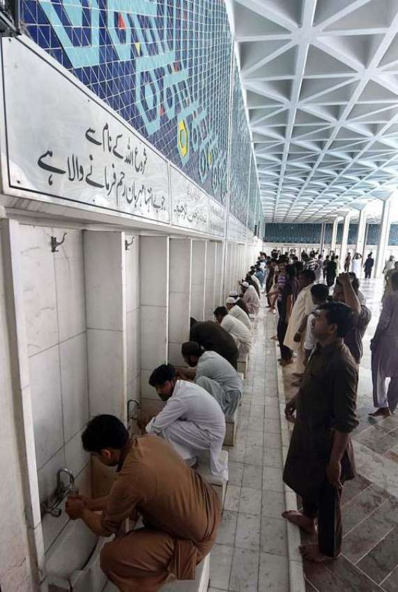 اسلام آباد: وفاقی دارالحکومت میں شہری رمضان المبارک کے پہلے ..