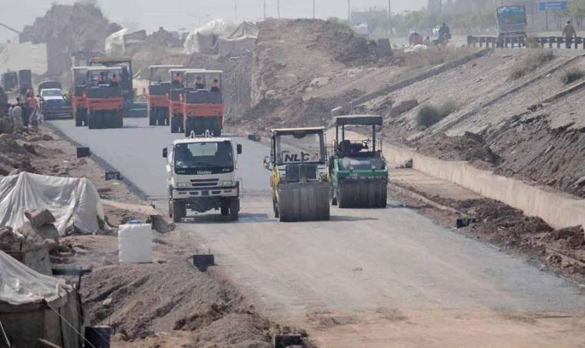 اسلام آباد: وفاقی دارالحکومت میں میٹرو ٹرین کے ٹریک کا تعمیراتی ..
