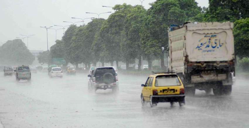 اسلام آباد: وفاقی دارالحکومت میں ہونے والی موسلا دھار بارش ..
